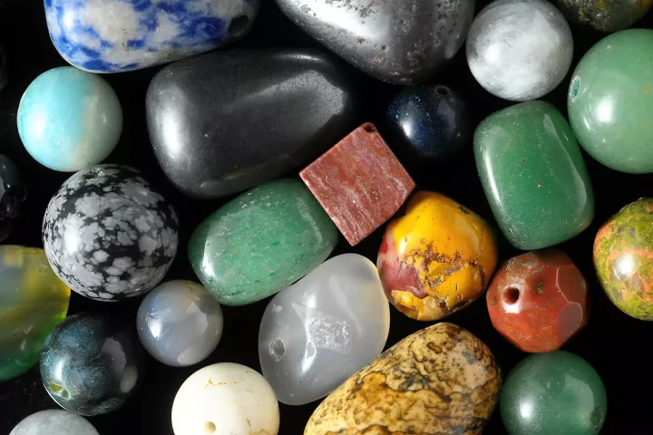 Las bolsas, las compras y los cambios de minerales